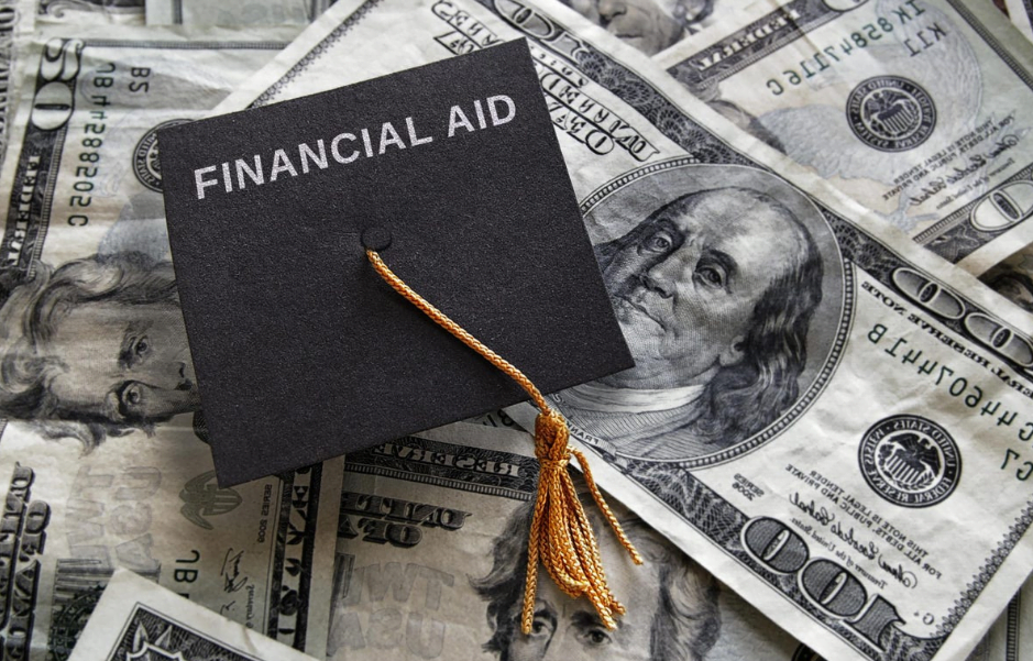 Scholarships And Financial Aid For New York College Students 