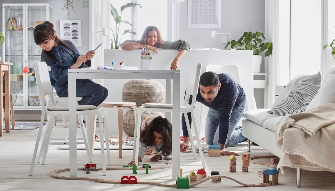 is home furnishings a good career path