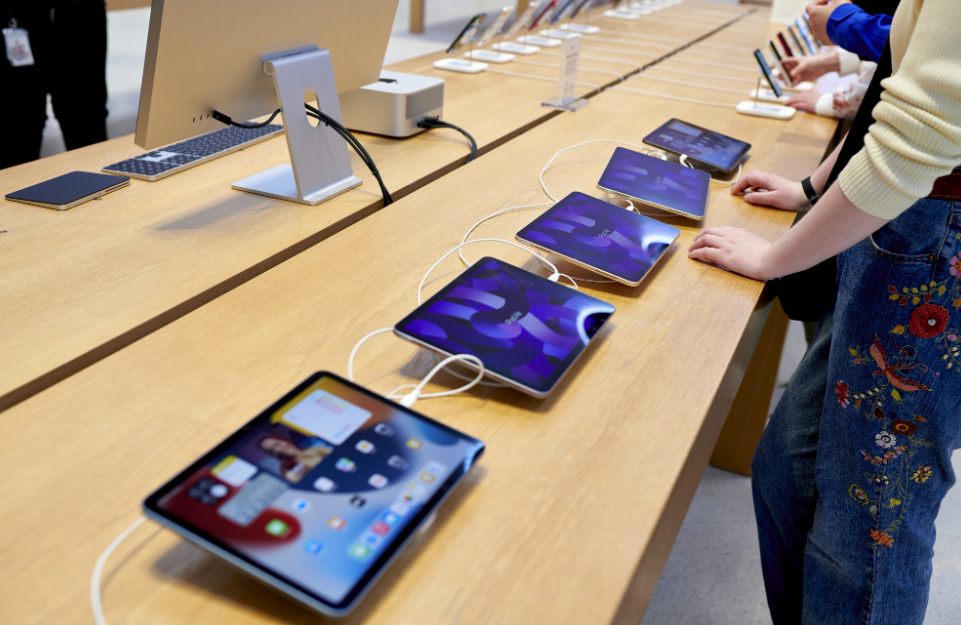 Free IPads For College Students: How To Get A Free IPad For Low Income