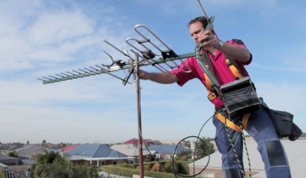 Free TV Antenna From Government How To Get It In 2025 College US