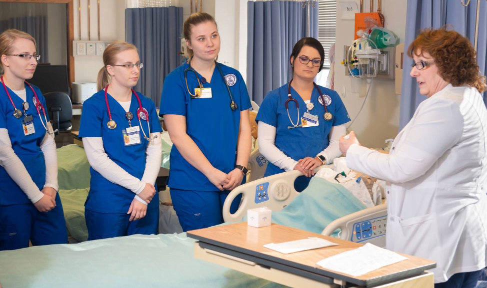 how-long-is-nursing-school-to-become-a-nurse-college-us