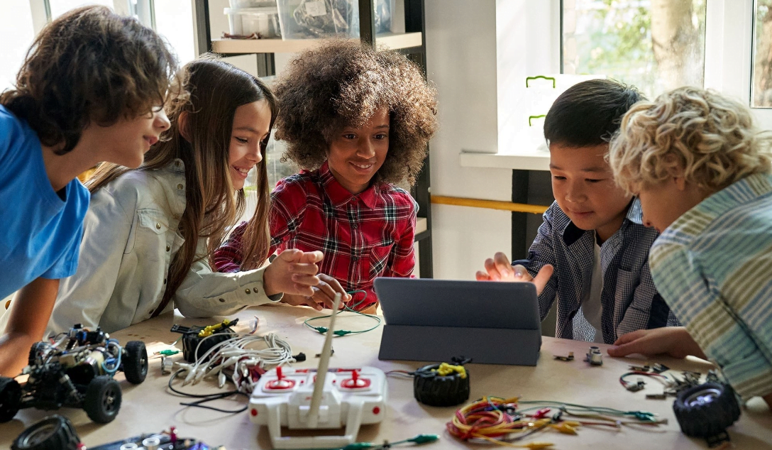 pros and cons of teaching life skills in school