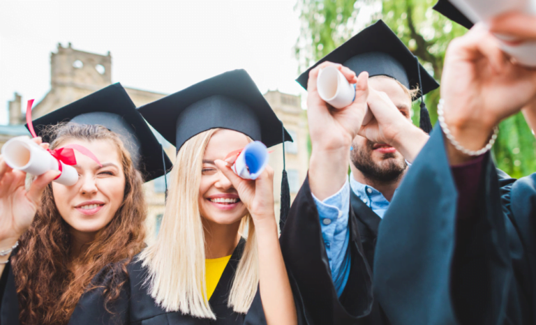 Left-Handed Scholarships: Best 25 Scholarships For Left Handed Students